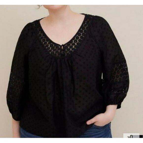 Torrid Clip Cotton Crochet Detail Top size 3 pre owned in very good condition - Picture 1 of 12